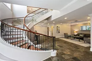 560 Dutch Valley Rd NE, Atlanta, GA 30324 - Photo 26