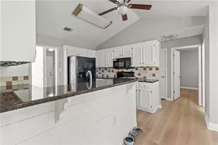 5675 Bridle Glen Dr, Sugar Hill, GA 30518 - Photo 10