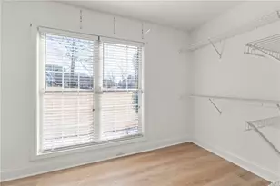 5675 Bridle Glen Dr, Sugar Hill, GA 30518 - Photo 16