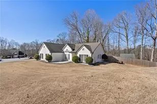 5675 Bridle Glen Dr, Sugar Hill, GA 30518 - Photo 2