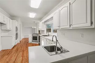 6203 Crestview Dr SE, Covington, GA 30014 - Photo 12