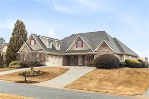 742 Brassie Falls Ln, Jefferson, GA 30549 - Photo 2