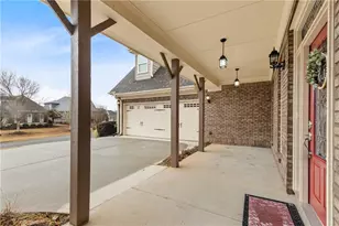 742 Brassie Falls Ln, Jefferson, GA 30549 - Photo 4