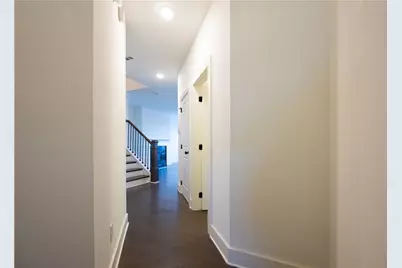 402 Auburn Valley Way, Auburn, GA 30011 - Photo 8