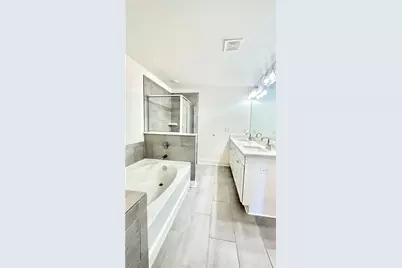 402 Auburn Valley Way, Auburn, GA 30011 - Photo 32