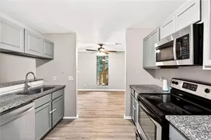 5537 Mountain Springs Cir, Stone Mountain, GA 30088 - Photo 8