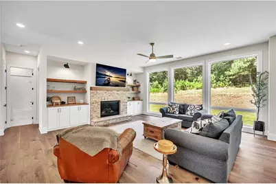 401 Oakleigh Avenue, Woodstock, GA 30188 - Photo 18