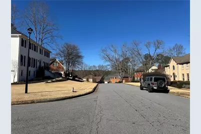 9220 Mackinac Drive, Johns Creek, GA 30022 - Photo 40