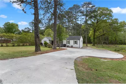 2014 Fence Road, Dacula, GA 30019 - Photo 2