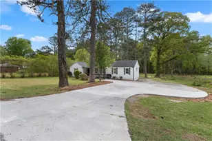 2014 Fence Rd, Dacula, GA 30019 - Photo 2