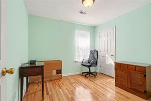 220 Hayward Ln, Lawrenceville, GA 30044 - Photo 16