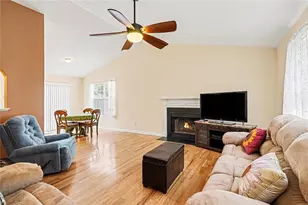 220 Hayward Ln, Lawrenceville, GA 30044 - Photo 8