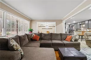 645 Oak Hill Cir, Stone Mountain, GA 30083 - Photo 12