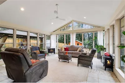 645 Oak Hill Circle, Stone Mountain, GA 30083 - Photo 14