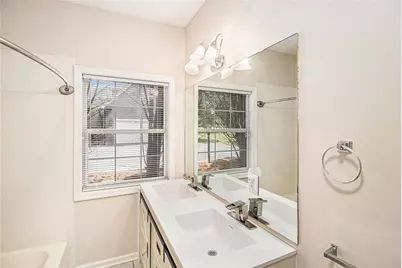 96 Pointe View Court, Jackson, GA 30233 - Photo 10