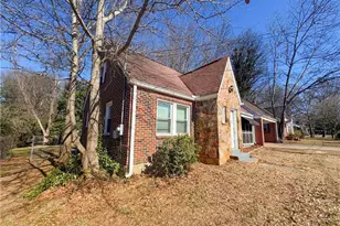 2079 Ben Hill Rd, Atlanta, GA 30344 - Photo 2