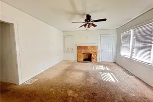 2079 Ben Hill Rd, Atlanta, GA 30344 - Photo 6