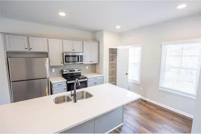 3657 Princeton Avenue, Atlanta, GA 30337 - Photo 8