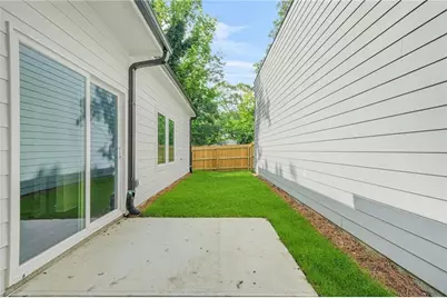 2464 Bellview Avenue NW, Atlanta, GA 30318 - Photo 6