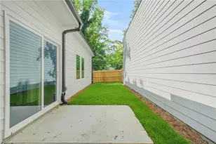 2464 Bellview Ave NW, Atlanta, GA 30318 - Photo 6