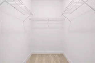 2464 Bellview Ave NW, Atlanta, GA 30318 - Photo 4