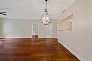 211 Colonial Homes Dr NW, Atlanta, GA 30309 - Photo 32