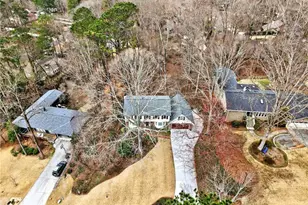 1663 Huntingford Dr, Marietta, GA 30068 - Photo 60