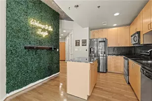 250 Pharr Rd NE, Atlanta, GA 30305 - Photo 4