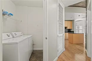 250 Pharr Rd NE, Atlanta, GA 30305 - Photo 18