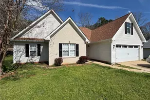 3720 Scotland Ln, Snellville, GA 30039 - Photo 1