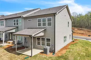 374 Mountain Blvd S, Jasper, GA 30143 - Photo 2