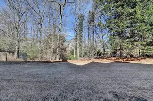 6905 Blackthorn Ln, Suwanee, GA 30024 - Photo 42