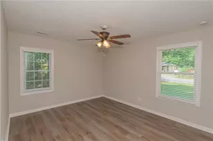 525 Baker Cir NW, Atlanta, GA 30318 - Photo 18