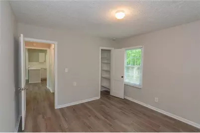 525 Baker Circle NW, Atlanta, GA 30318 - Photo 16