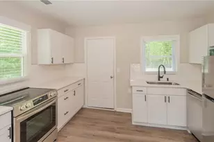 525 Baker Cir NW, Atlanta, GA 30318 - Photo 10