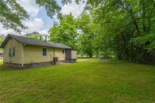 525 Baker Cir NW, Atlanta, GA 30318 - Photo 4