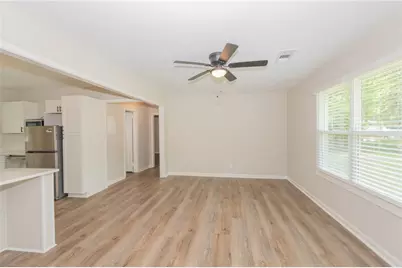 525 Baker Circle NW, Atlanta, GA 30318 - Photo 8