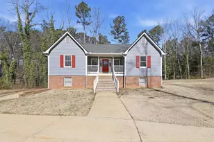 121 Wilson Cir, Carrollton, GA 30117 - Photo 1