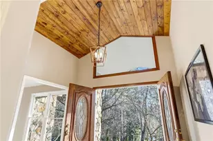 505 Periwinkle Dr, Roswell, GA 30075 - Photo 2