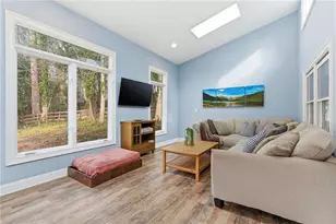 505 Periwinkle Dr, Roswell, GA 30075 - Photo 14