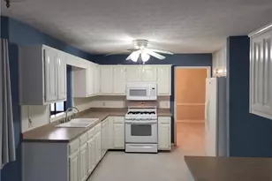 2990 Riverbend Dr, Snellville, GA 30078 - Photo 4