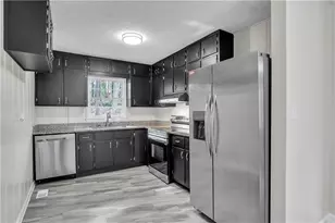 1809 Elmwood Dr, Austell, GA 30106 - Photo 4