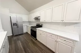 1754 Silverdale Ln, Lithia Springs, GA 30122 - Photo 2