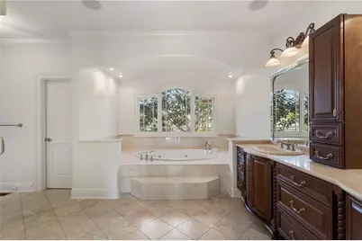 790 Glenairy Drive, Atlanta, GA 30328 - Photo 24