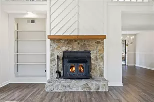 4621 Kings Crossing Dr NE, Kennesaw, GA 30144 - Photo 10