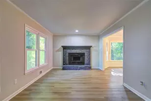 1879 Lake Chase Ln, Jonesboro, GA 30236 - Photo 8