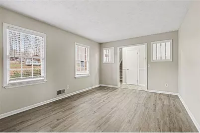 126 W Jousters Lane NW, Lawrenceville, GA 30044 - Photo 10