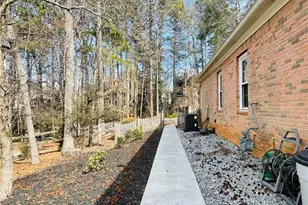 909 Biscayne Way, Suwanee, GA 30024 - Photo 4