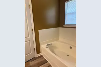 664 Rosewood Circle, Jonesboro, GA 30238 - Photo 10