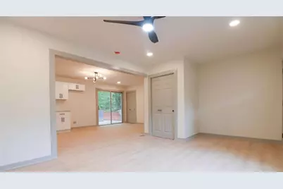 4396 Greenleaf Circle, Atlanta, GA 30331 - Photo 4